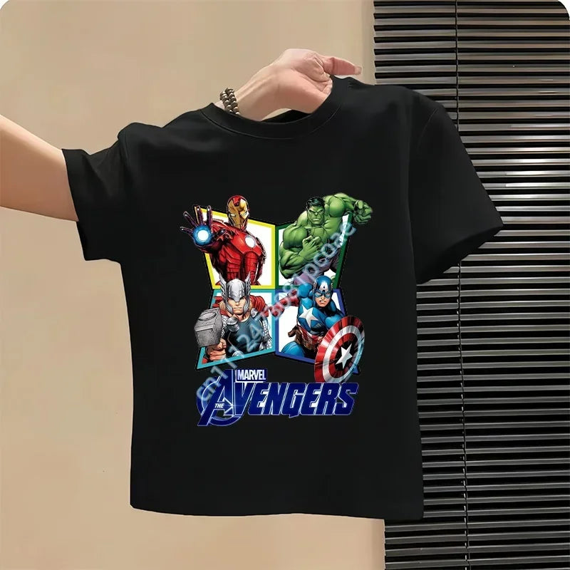 Avengers T-shirt voor kinderen - compleet groepsdesign zwart