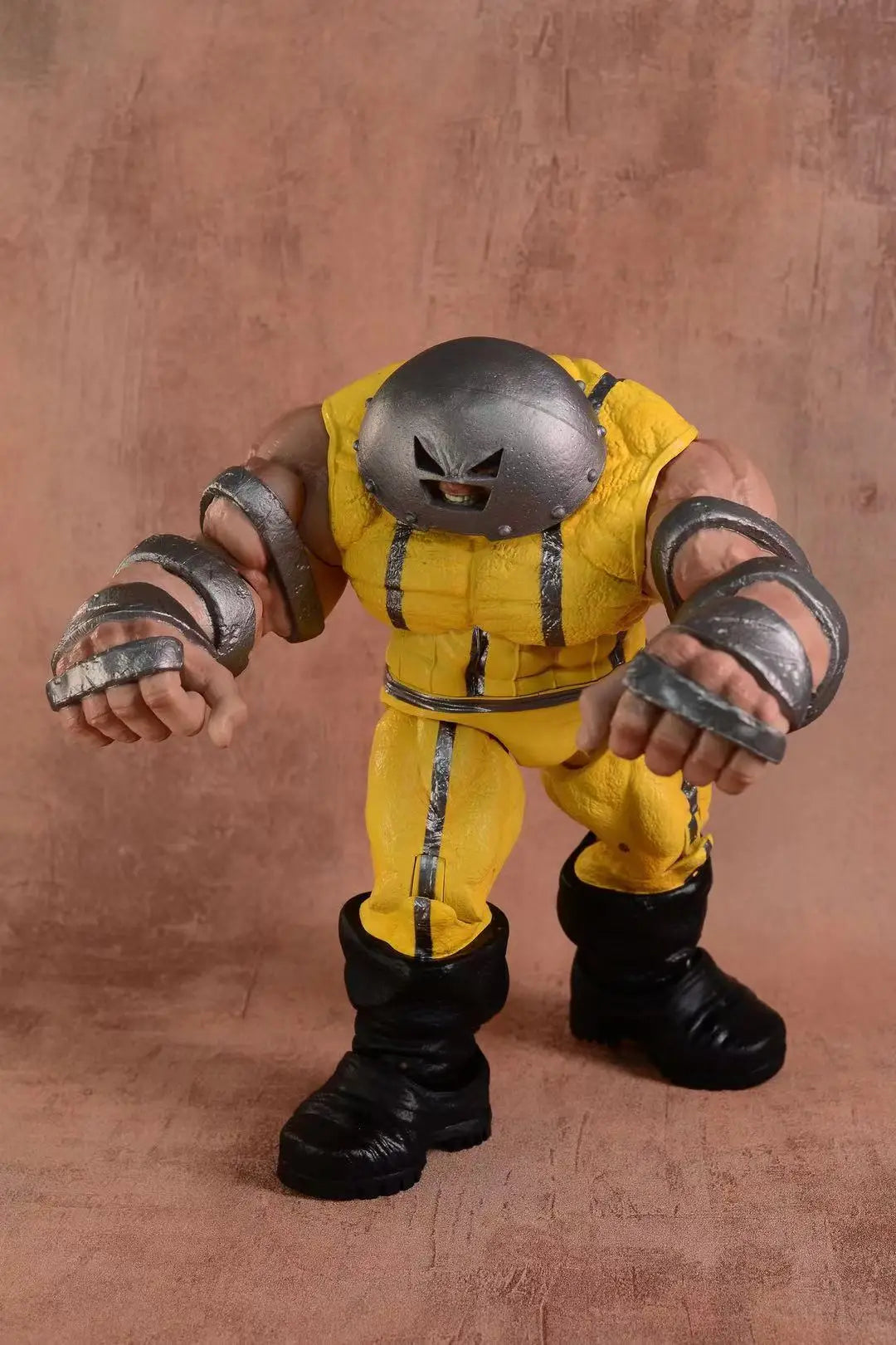 Wolverine Prison Weapon X-figuur - Geel pak, bijl en handboeien, 9 inch