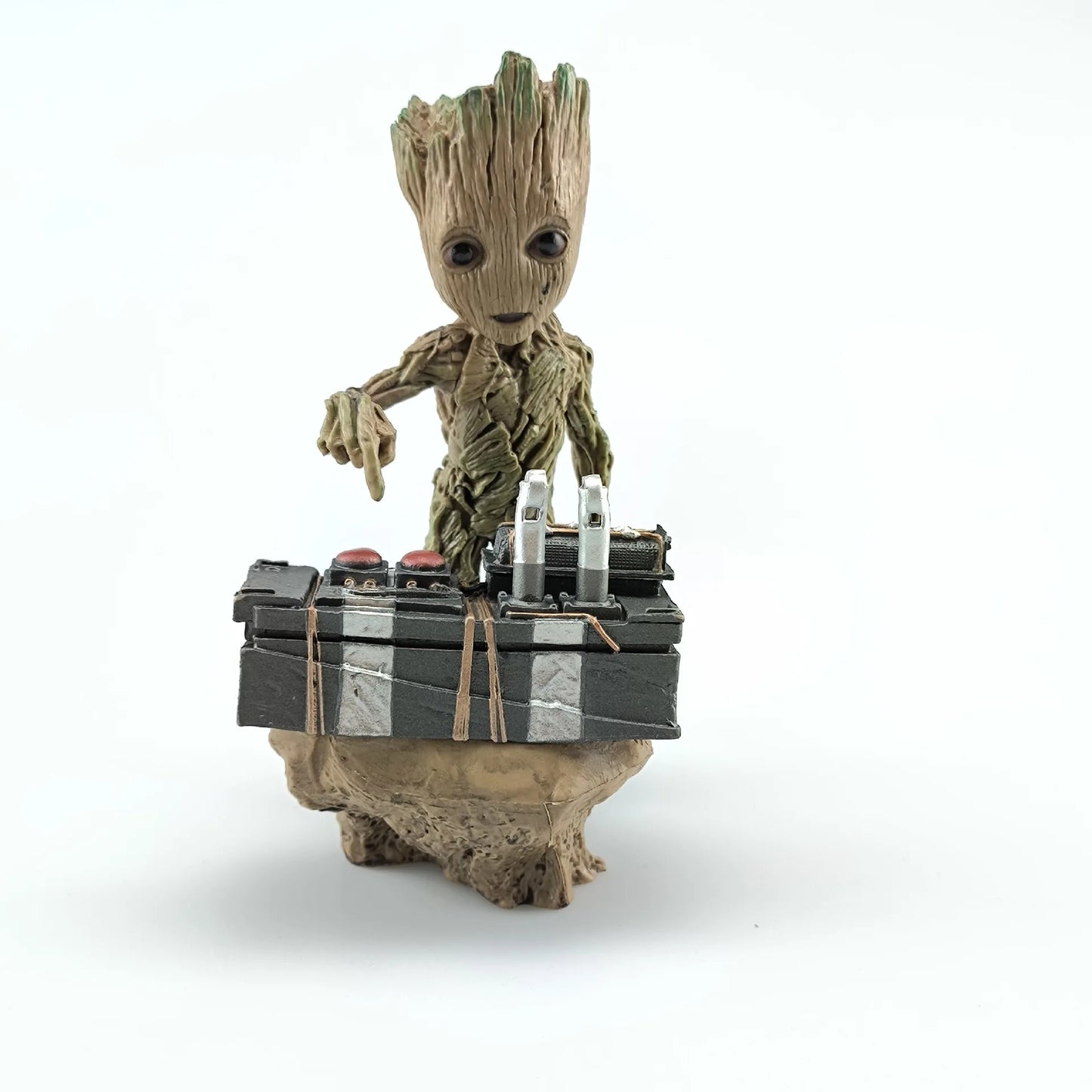 Hot Toys Baby Groot-beeld – pvc met ontstekingsknop