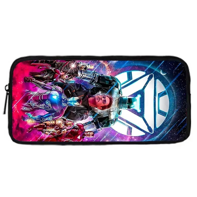 Avengers Iron Man-etui - Pantserteam met ruimteachtergrond