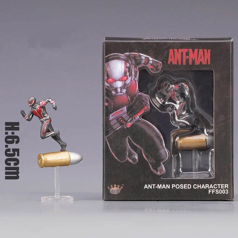 Avengers Ant-Man-figuur - Beeldje met opgeheven geweer