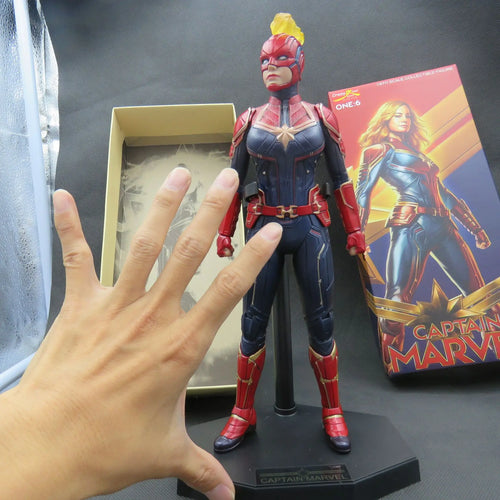 Statue Avengers Captain Marvel - Collection en PVC, boîte de 30 cm