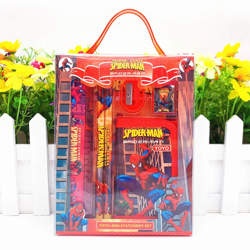 Avengers-schoolset - Gum, puntenslijper en notitieboekje