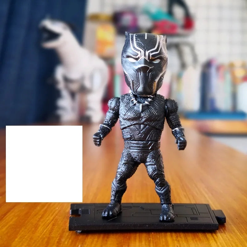 Black Panther-figuurtje - mini-chibi met gebalde vuisten