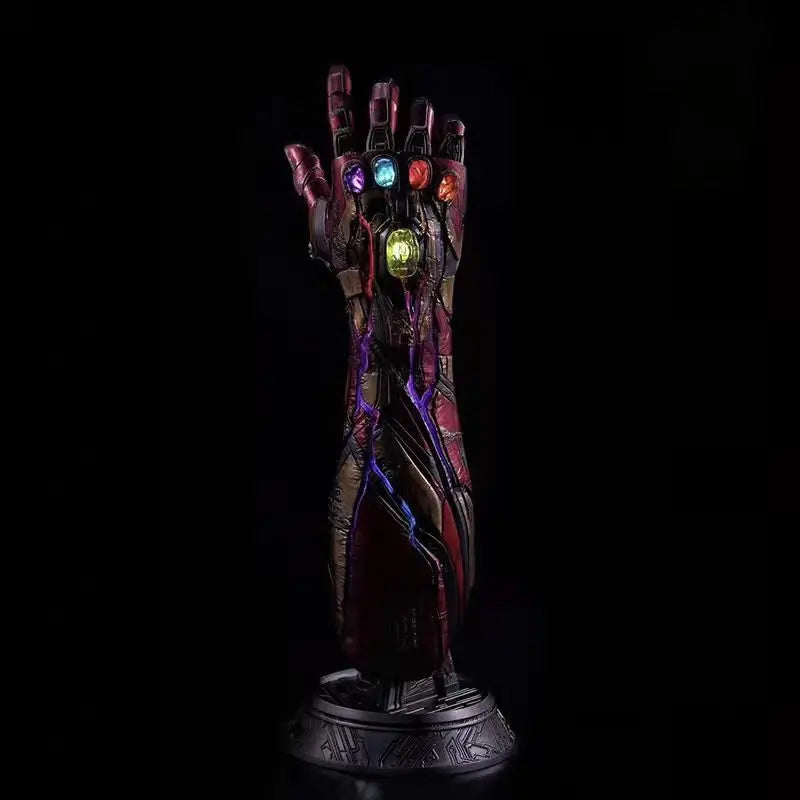 Avengers Infinity Gauntlet-beeld - 1:1-ledreplica
