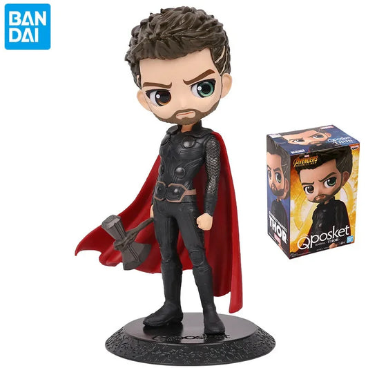 Figurine Thor - Stormbreaker Rode Cape