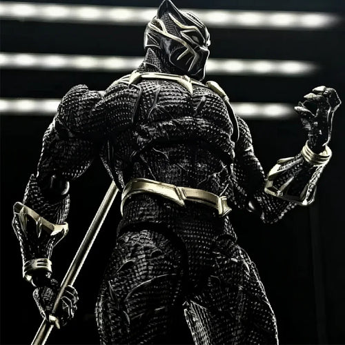 Articulated Black Panther 3.0-figuurtje - textuur met gouden schubben, decoratieve speer
