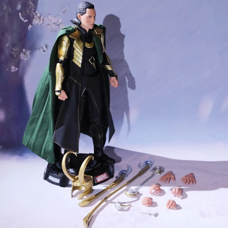Loki 1/7 Deluxe Marvel-figuurtje - helm, scepter en verwisselbare handen