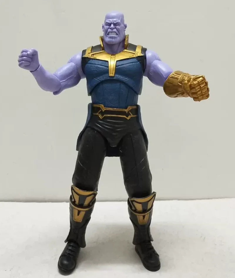 Thanos-hangfiguur - Infinity Gauntlet als bureaudecoratie