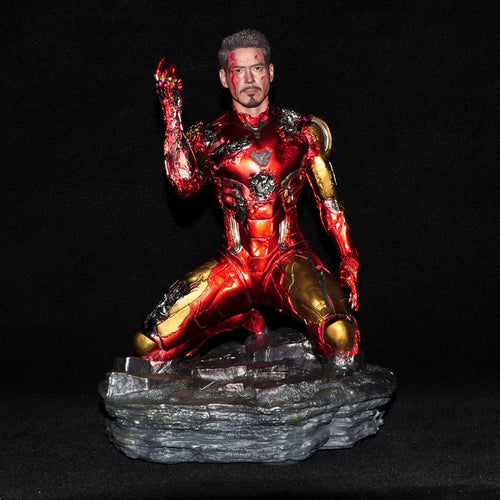 Iron Man-figuurtje – beschadigd MK85-harsbeeld in knielende pose
