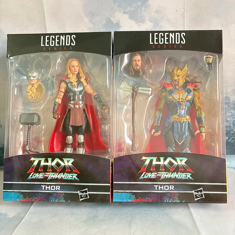 Avengers Thor-figuur - Gevleugelde helm en Stormbreaker-bijl