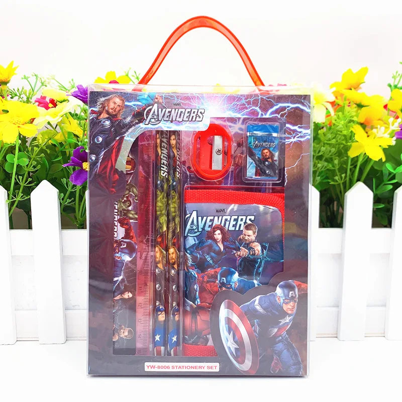 Avengers-schoolset - Gum, puntenslijper en notitieboekje