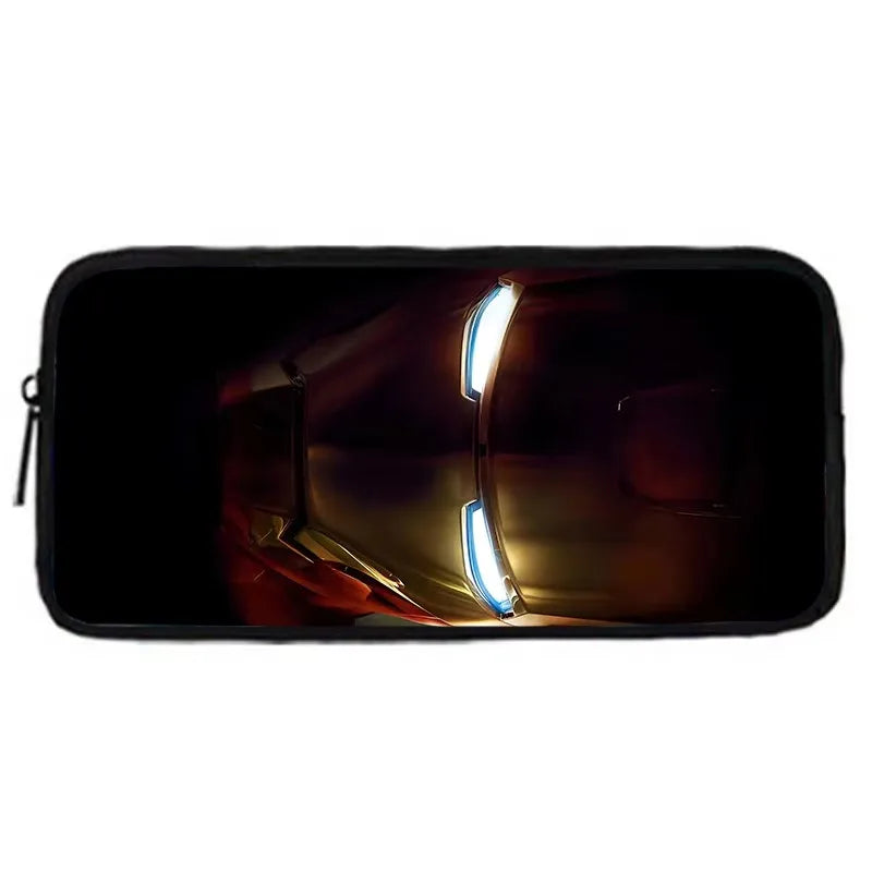 Avengers Iron Man-etui - Close-up van helm, donker goud