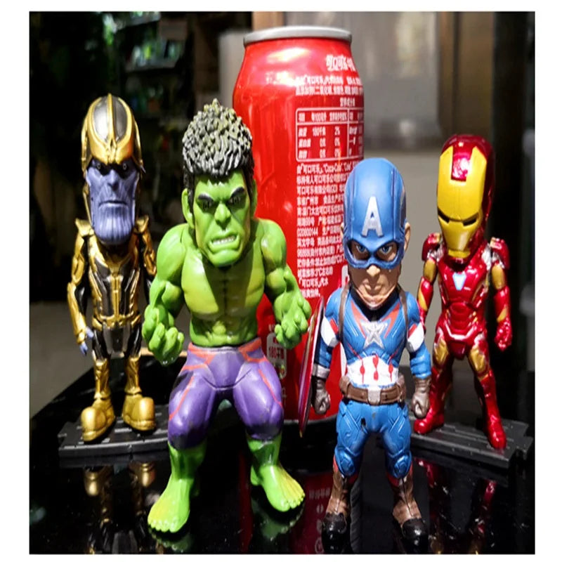 Thanos-figuurtje - mini-chibi met gouden pantser